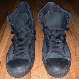 Black - Converse 🖤